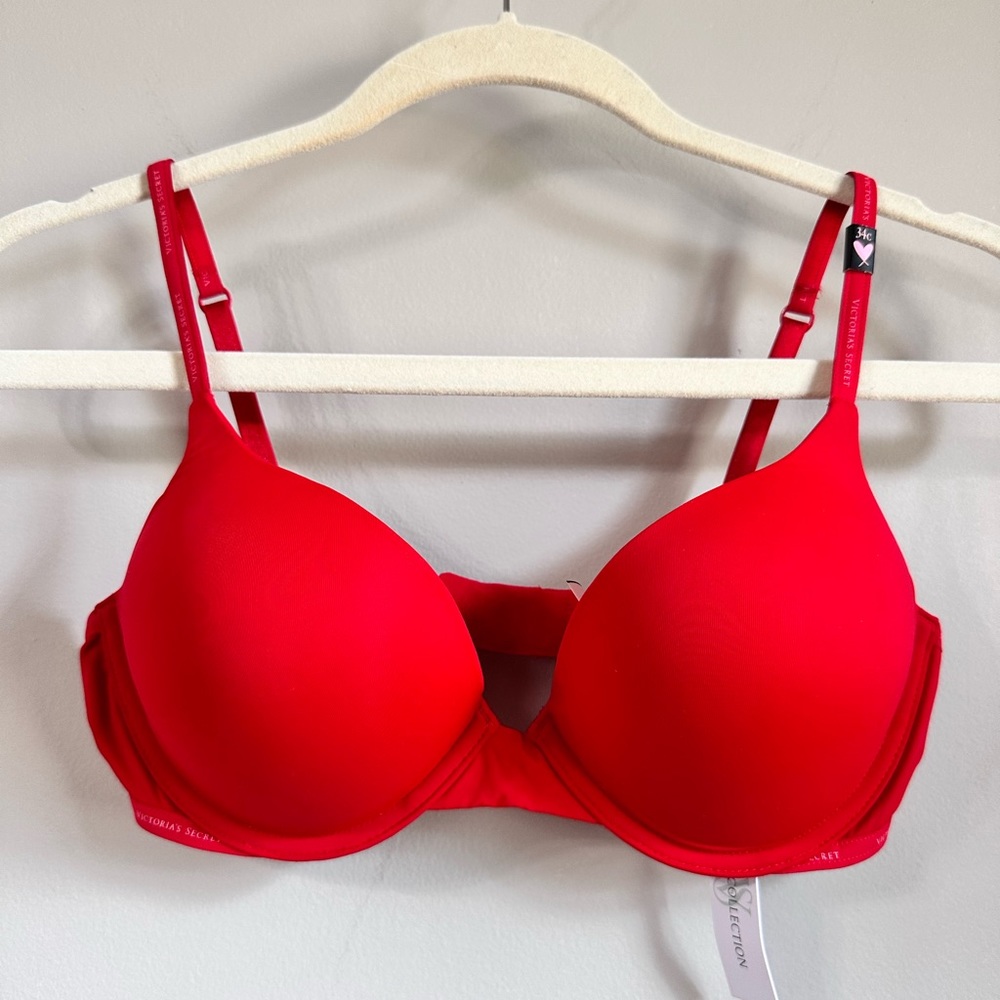NWT Victoria’s Secrets Tshirt Collection Push-up with Padding size 34C